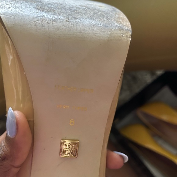 Pour La Victoire Nude Stiletto Pump - Picture 3 of 5